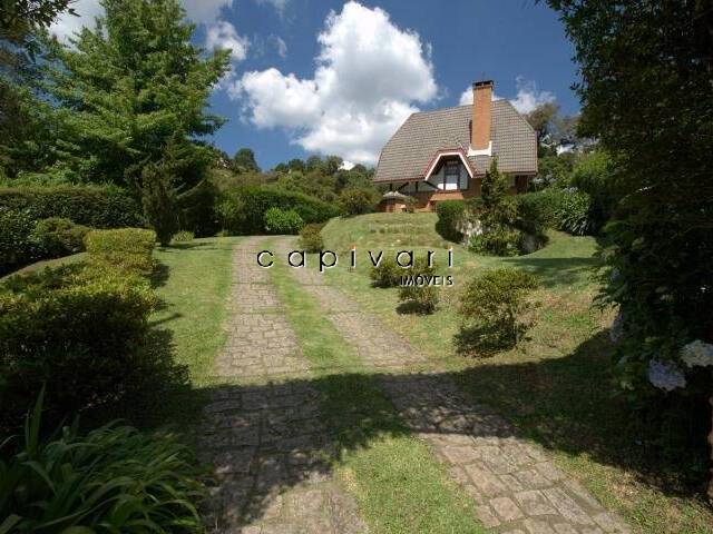 Casa para Venda em Campos do Jordão - 4