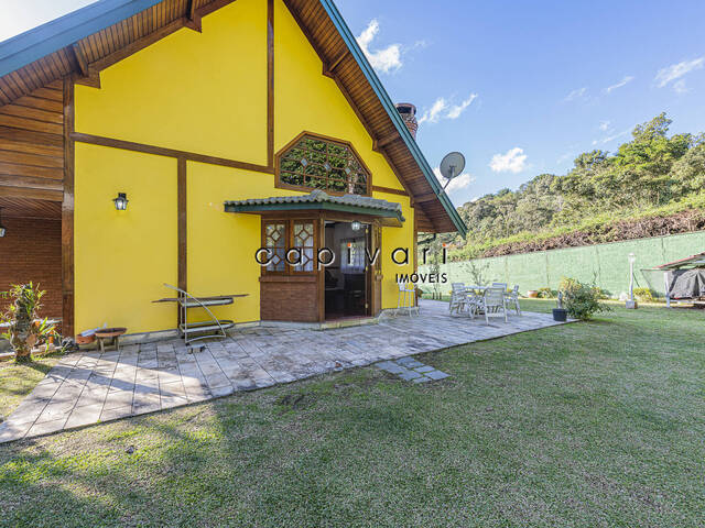 #1351 - Casa para Venda em Campos do Jordão - SP - 2