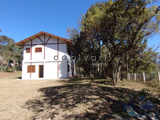 #1383 - Casa para Venda em Campos do Jordão - SP - 2