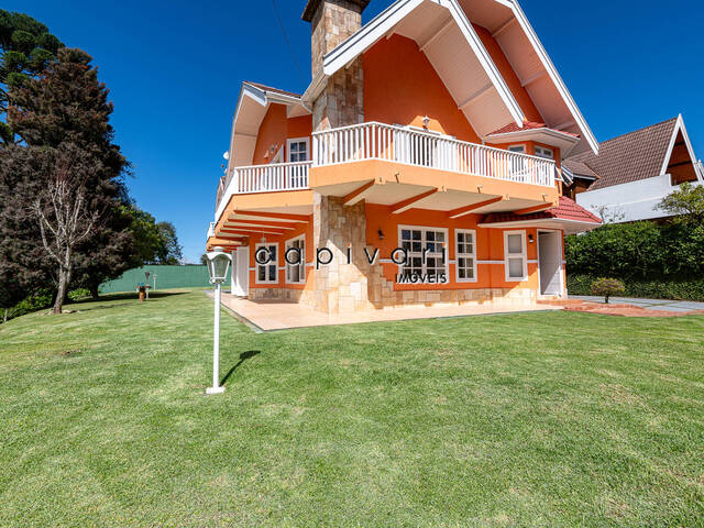 #1599 - Casa para Venda em Campos do Jordão - SP - 2