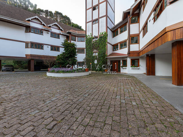 Apartamento para Venda em Campos do Jordão - 2