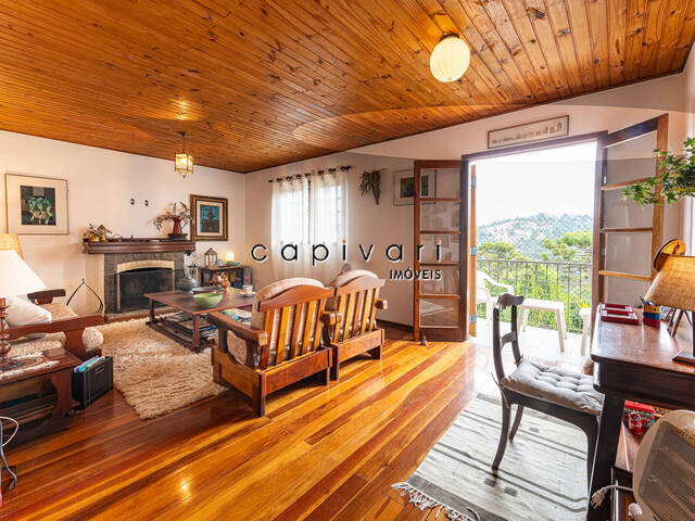Apartamento para Venda em Campos do Jordão - 2