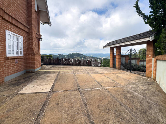 Casa para Venda em Campos do Jordão - 3