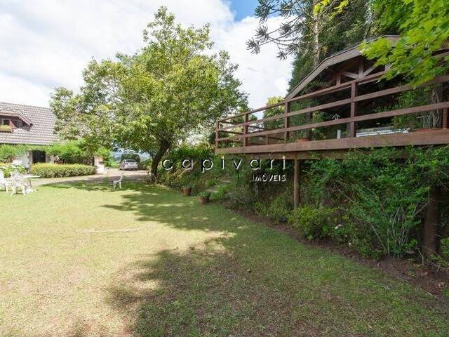 #555 - Casa para Venda em Campos do Jordão - SP - 1