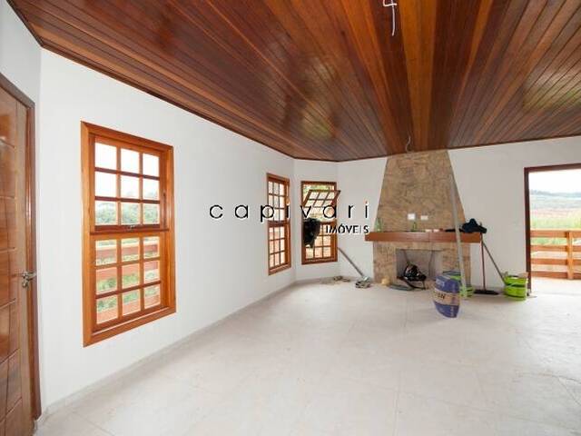 Casa para Venda em Campos do Jordão - 3