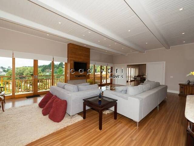 Casa para Venda em Campos do Jordão - 5