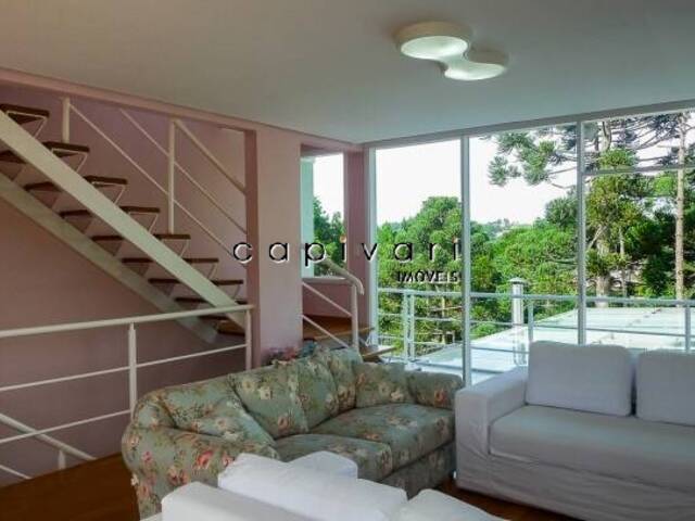Casa para Venda em Campos do Jordão - 1