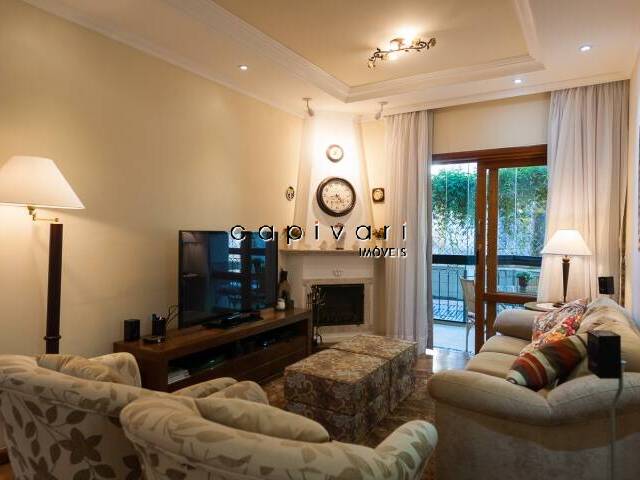 Apartamento para Venda em Campos do Jordão - 4