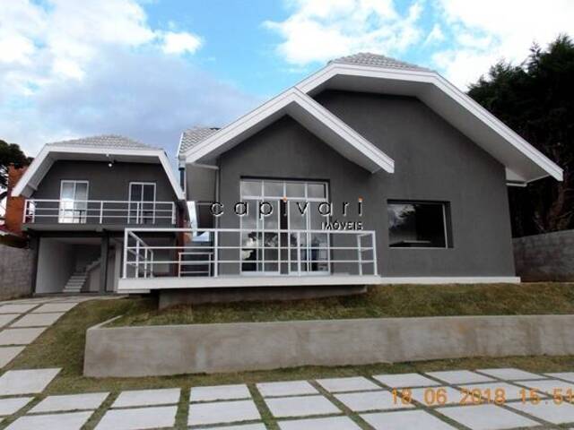 Casa para Venda em Campos do Jordão - 1